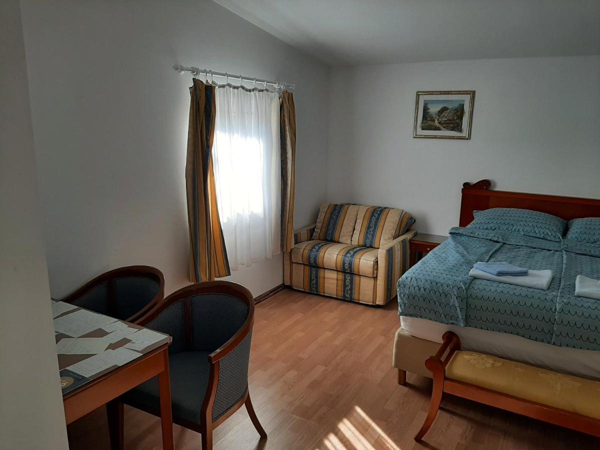 Apartment Marija Vizinada Bagian luar foto