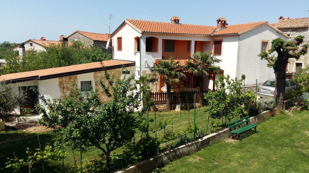 Apartment Marija Vizinada Bagian luar foto